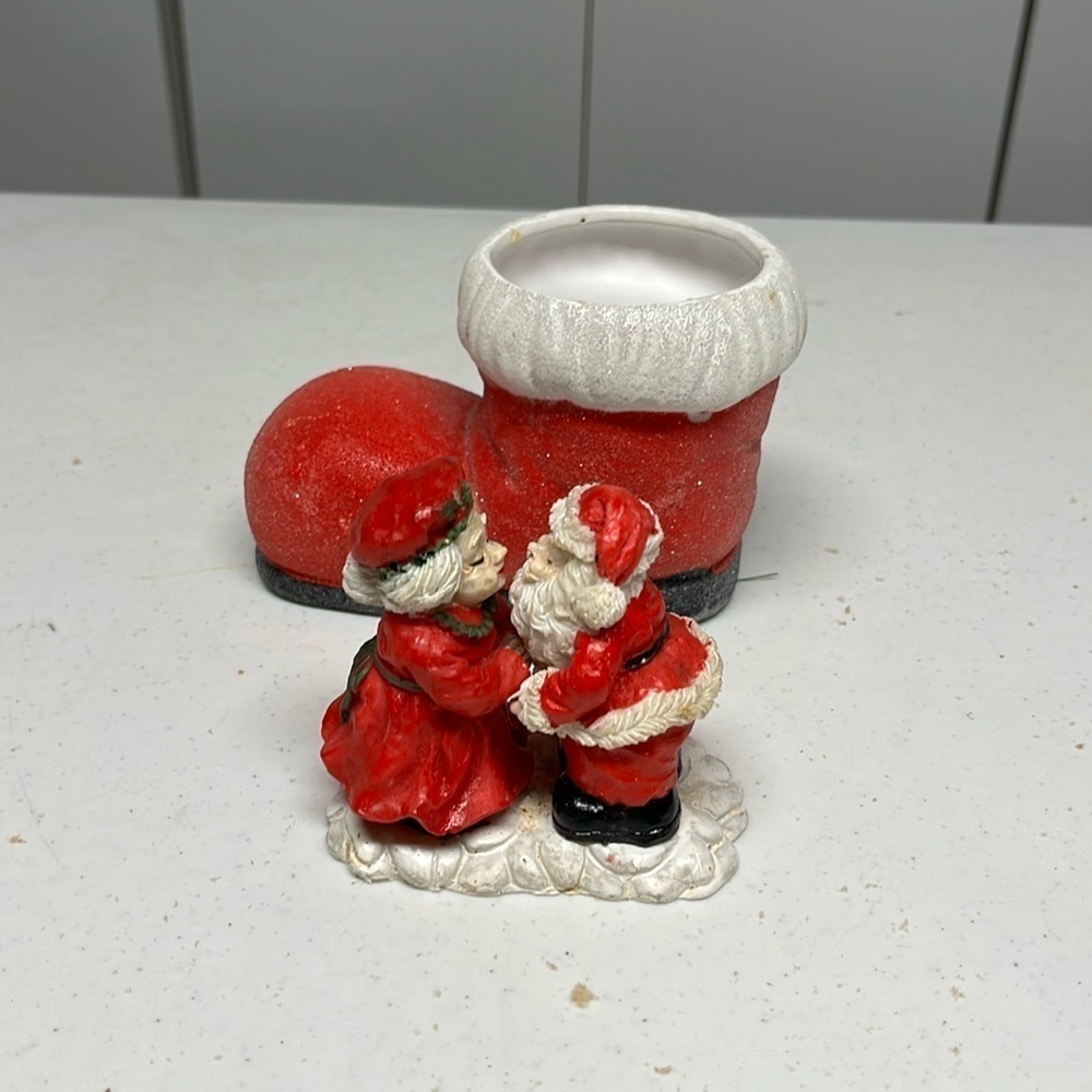2 items Santa & Mrs Clause Small decor and boot